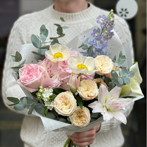 Вишуканий світлий букет «Ніжна Олена»