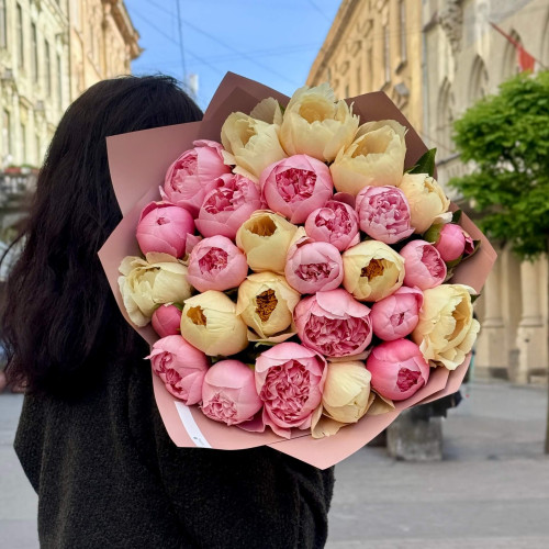 29 premium peonies in a bouquet «Spring Luxury»