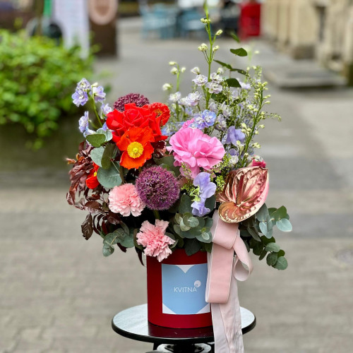 Яскрава композиція у коробці «Чарівний калейдоскоп»