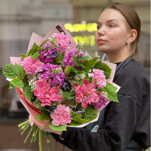 Милий букет у рожевих відтінках «Літній етюд»