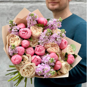 Вишуканий букет із півонієвидних троянд Chiffon та півоній Etched Salmon «Літній парфум»