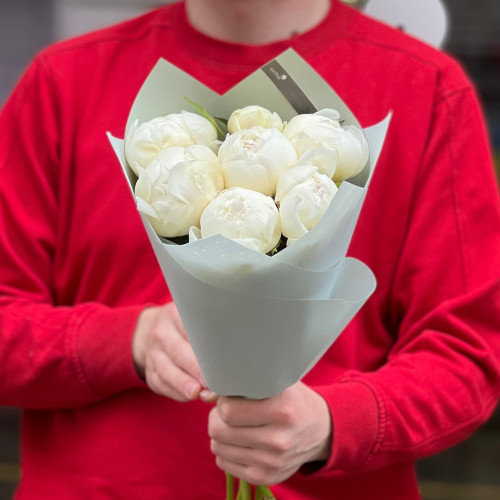 7 білих півоній Bridal Shower у букеті «Білосніжні зефірки»
