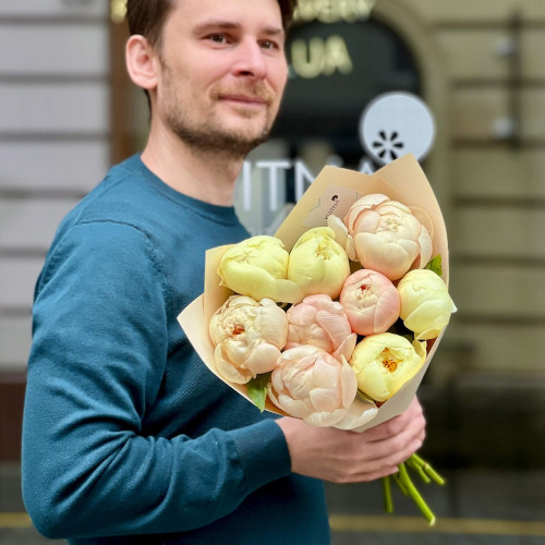 Мікс з 9 півоній Lemon Chiffon та Pastel Elegance «Ніжний манго»