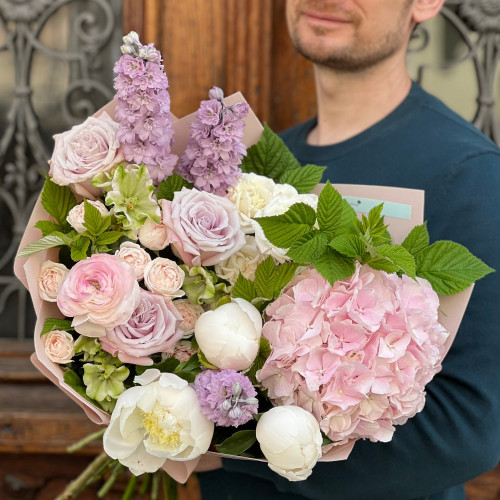 Ніжний букет у пастельних відтінках «Аметистовий шарм»