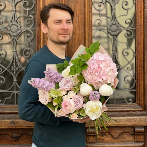 Ніжний букет у пастельних відтінках «Аметистовий шарм»