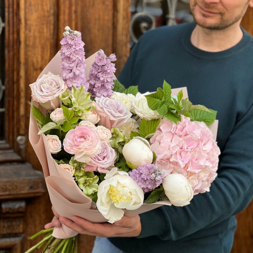 Ніжний букет у пастельних відтінках «Аметистовий шарм»
