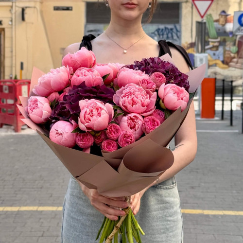 Триобукет в насыщенных оттенках «Секрет вдохновения»