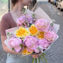Delicate fragrant bouquet «Sunny Inspiration»