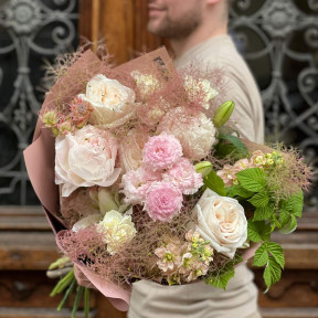 Ніжний пухнастий букет «Улюблені обійми»