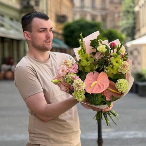 Exquisite bouquet with anthuriums «Peach Shine»
