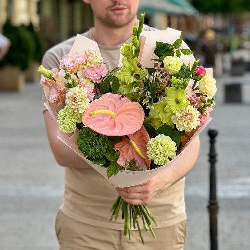 Exquisite bouquet with anthuriums «Peach Shine»