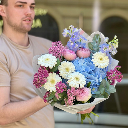 Ніжний букет з герберами «Казка для принцеси»
