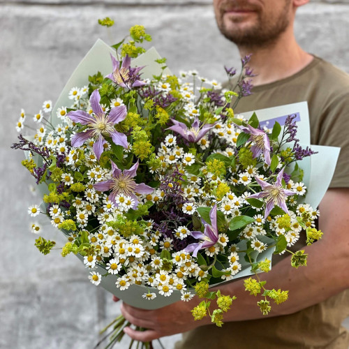 Мерехтливий польовий букет із танацетумом «Стежками полонин»