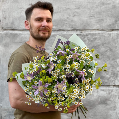 Мерехтливий польовий букет із танацетумом «Стежками полонин»