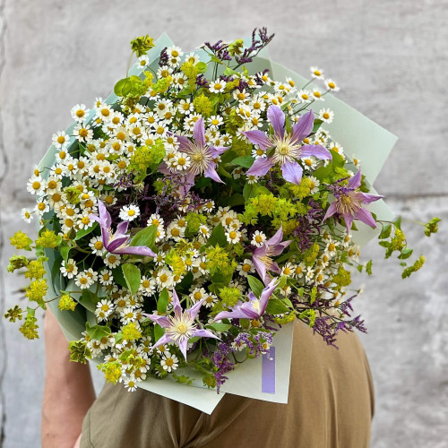 Мерехтливий польовий букет із танацетумом «Стежками полонин»