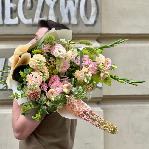 Роскошный букет в полевом стиле «Летние каникулы»