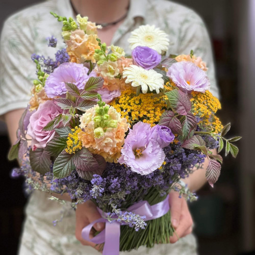 Квітковий сніп з лавандою «Замріяний сад»