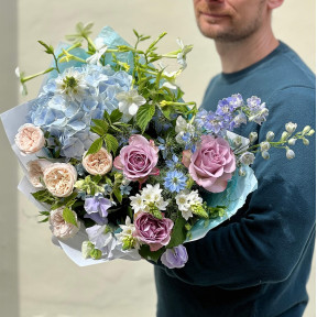Світлий букет у ніжних відтінках «Пастельна мелодія»