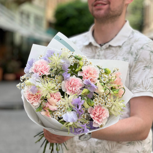 Ніжний мереживний букет «Мелодія легкості»