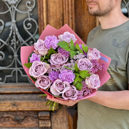 Нежный букет в сиреневых цветах «Мечта Кристинки»