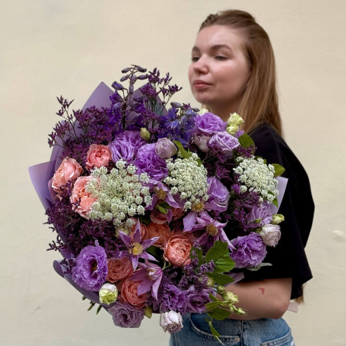 Вишуканий букет «Кольори, що шепочуть»