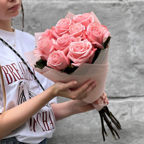 9 рожевих троянд сорту Be Sweet у букеті «Моя мила»