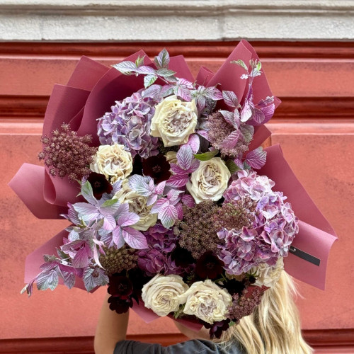 Mysterious bouquet with Westminster Abbey peony roses «Twilight Whisper»
