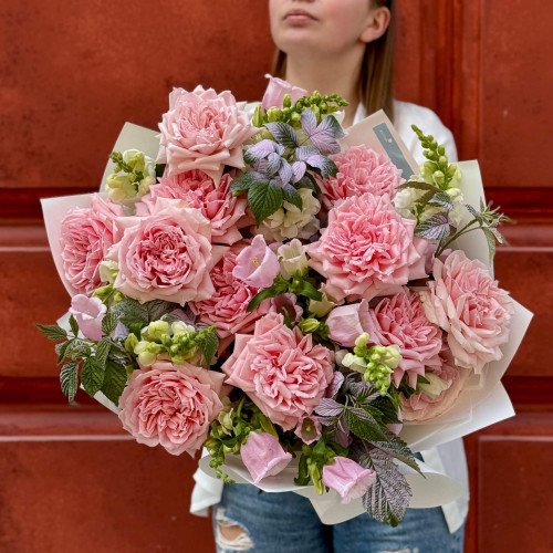 Роскошный букет с премиальной японской розой Princess Hitomi «Азиатский сад»