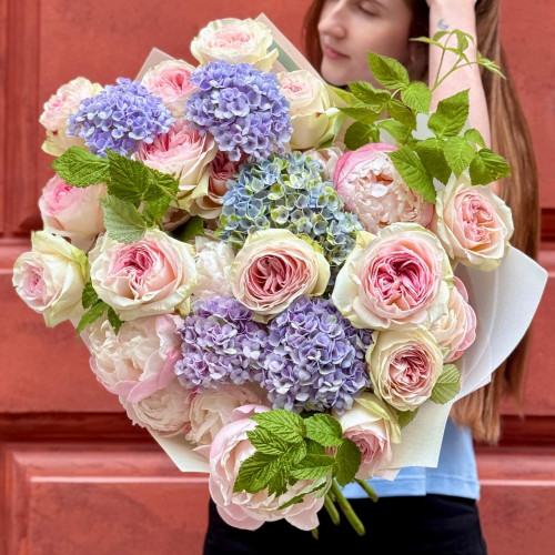 Exquisite bouquet with peonies and peony-shaped roses «Dawn Dream»