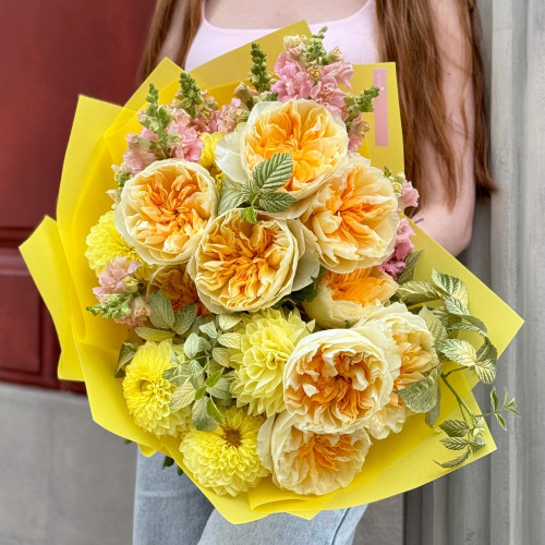 Bright cheerful bouquet with Antonia peony-shaped roses «You are the Sun»