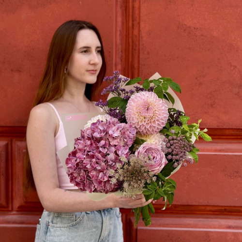 Букет у фіолетових відтінках з гортензією «Загадкове небо»