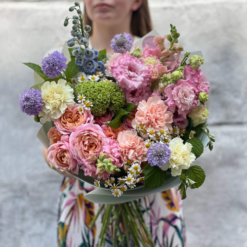 Різнобарвний букет у ніжних тонах «Садова феєрія»