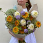 Літній букет у садовому стилі з соняшниками та жоржинами «Спогад про літо»