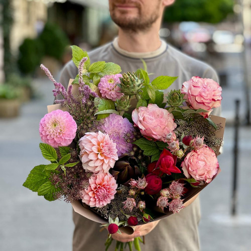 Цікавий букет з мереживними трояндами Country Candy «Садова прогулянка»