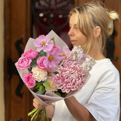 Ніжний букет з хризантемою Vienna «Ласкава хвилька»