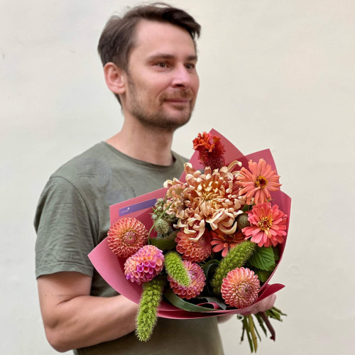 Яскравий осінній букет «Квітучі корали»