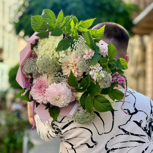 Ніжний букет в рожевих відтінках «Лавандова загадка»