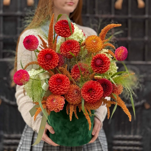 Autumn composition in a box with dahlias in rich shades «Viburnum Tango»