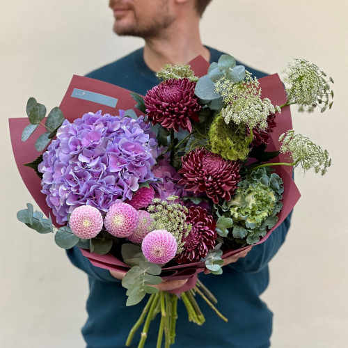 Елегантний букет у пурпурових тонах «Терпка слива»