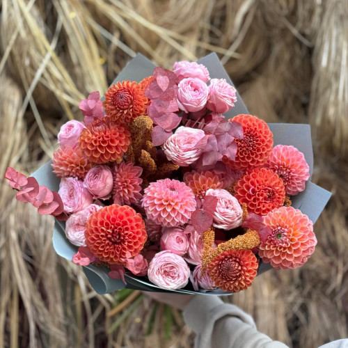 Барвистий сезонний букет «Карамельна осінь»