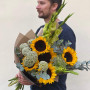 Яскравий букет з соняшниками та гладіолусами «Сонячний лайм»