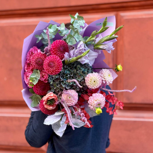 Original seasonal bouquet with hydrangea and gladioli «Lavender September»
