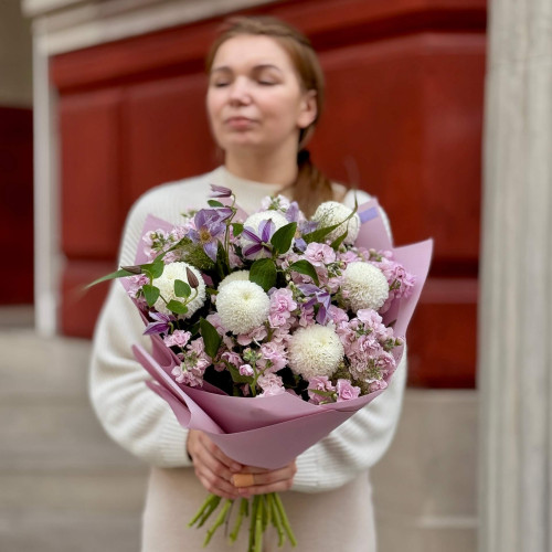 Пастельний букет з кущовою матіолою «Лавандовий промбір»