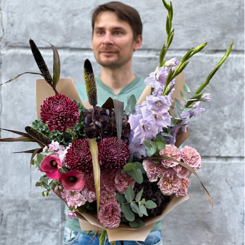 Настроєвий фактурний букет «Загадка ночі»