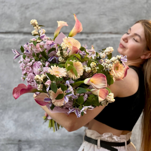 Витончений пухнастий букет «Політ у хмарах»