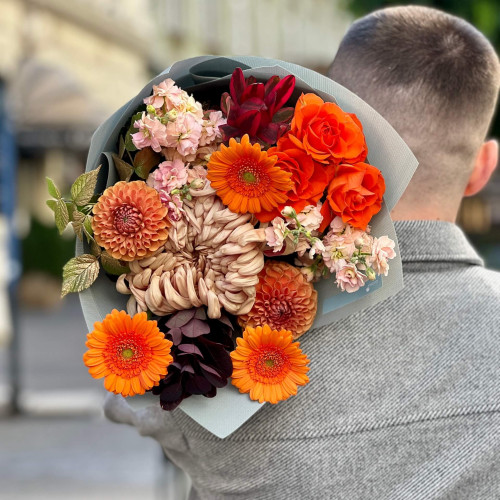 Яскравий букет з герберою «Сонячна осінь»