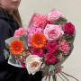 Яркий букет с ароматными пионовидными розами «Сладкие мгновения»