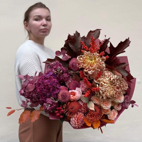 Розкішний букет в теплих кольорах «Осіння ніч»