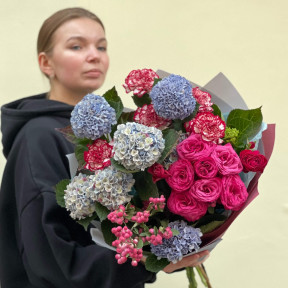 Насичений ягідний букет «Малиновий сад»