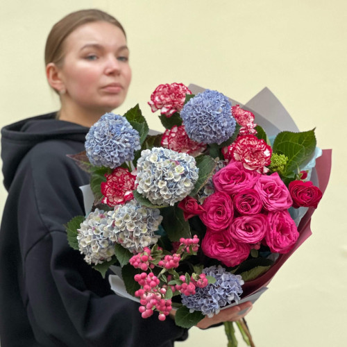 Насичений ягідний букет «Малиновий сад»